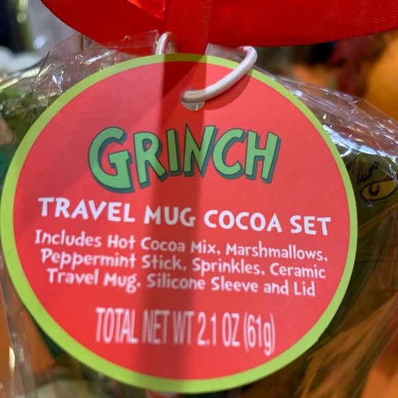 The Grinch Travel Tumbler and Hot Cocoa Mix Set - Picture 4 of 4